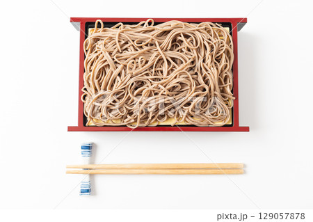 Zaru Soba Noodles Served in a Traditional Tray 129057878