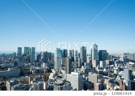 東京の都市風景、虎ノ門ヒルズ方面の東京の地平線 129061914