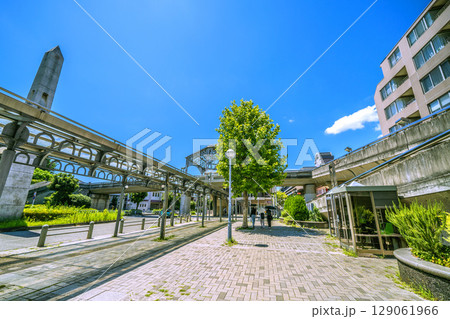 日本の横浜都市景観 横浜市営地下鉄 中川駅(東京都市大横浜キャンパス前)前などを望む 129061966