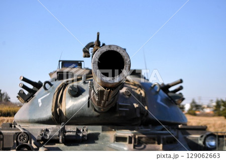戦車の主砲 129062663