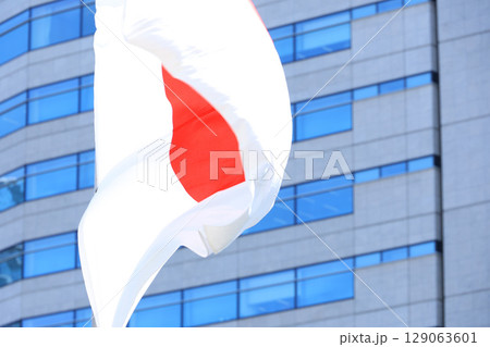 日本国 国旗 風になびく様子 日本国 国旗 風になびく様子 129063601
