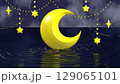夜空に浮かぶ黄色い三日月と星の幻想的な光景 129065101