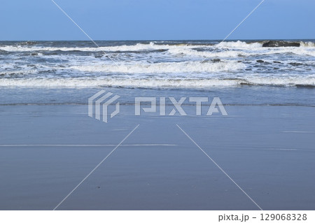 庄内浜の荒波 日本海 庄内浜の荒波 日本海 129068328