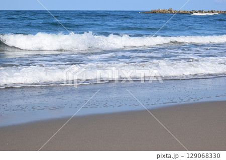 庄内浜の荒波 日本海 129068330