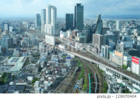 リニア開通をめざし活況を呈する名古屋駅とその周辺（2025年7月、名古屋プリンスホテルより撮影） 129070404