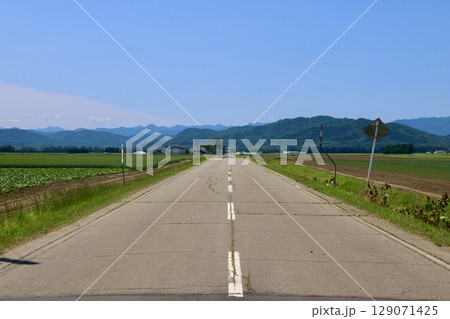 一本道・北の大地（北海道・帯広市） 129071425