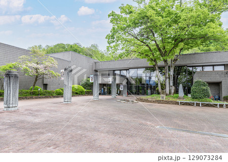 山梨県甲府市　山梨県立考古博物館 129073284