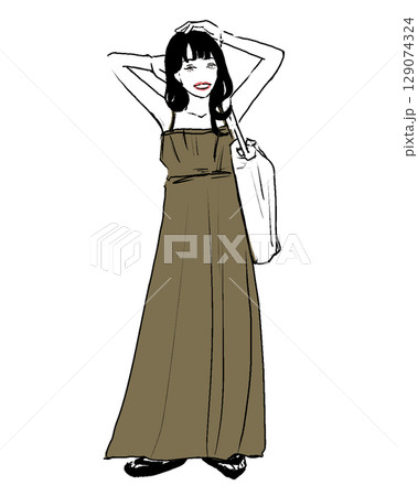 サマードレスを着る女性（ブラウン 129074324