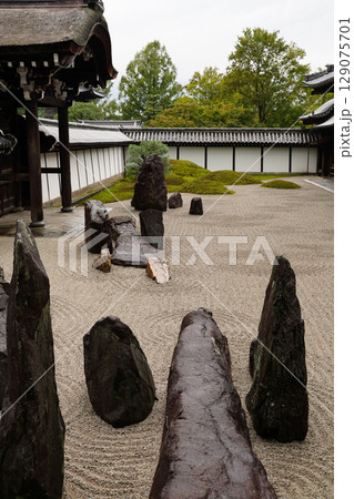 東福寺本坊庭園の風景 129075701