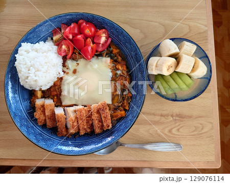 Pork Katsu curry set 夏野菜をベースとしたヒレカツ・カレーライス(デザート付き) Pork Katsu curry set 夏野菜をベースとしたヒレカツ・カレーライス(デザート付き) 129076114