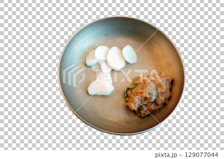 Fresh sliced garlic with spicy fermented soybean paste sauce traditional Korean side dish perfect for healthy meals 129077044