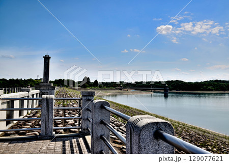埼玉県　人造湖　狭山湖 129077621