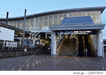 長野県 JR松本駅のアルプス口(西口) 長野県 JR松本駅のアルプス口(西口) 129077637
