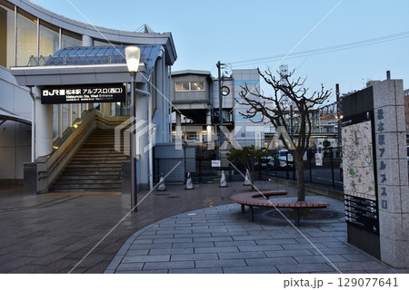 長野県 JR松本駅のアルプス口(西口) 長野県 JR松本駅のアルプス口(西口) 129077641