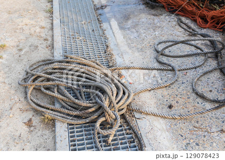 竹野川と漁業網 竹野川と漁業網 129078423