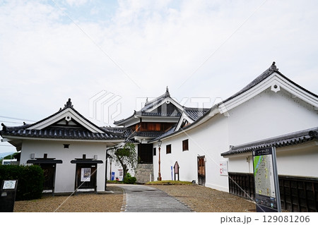 京都　福知山　福知山城　隅櫓風城郭建築の佐藤太清記念美術館（夏）　 129081206