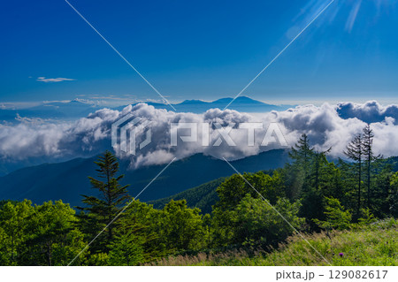 【長野県】日本一高い位置にある道の駅・美ヶ原高原から見る北アルプス 【長野県】日本一高い位置にある道の駅・美ヶ原高原から見る北アルプス 129082617