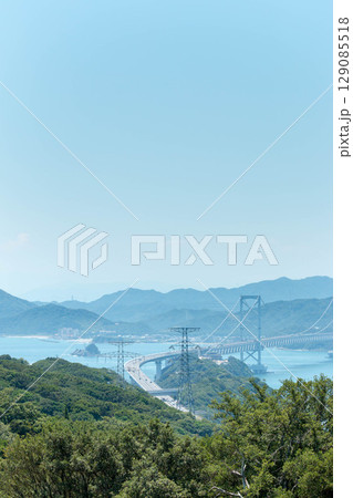 淡路島から見た鳴門海峡と大鳴門橋 129085518