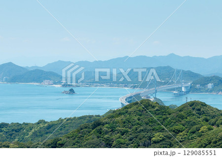 淡路島から見た鳴門海峡と大鳴門橋 淡路島から見た鳴門海峡と大鳴門橋 129085551