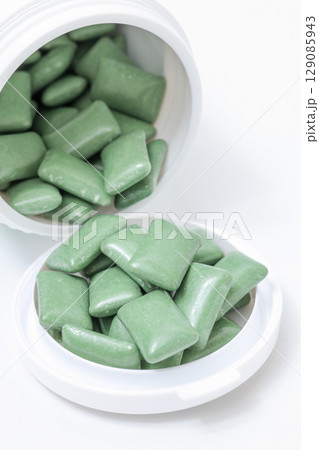 ガム, 噛む, おやつ, お菓子, 食べ物, チューイングガム, 容器, プラスティック容器 129085943