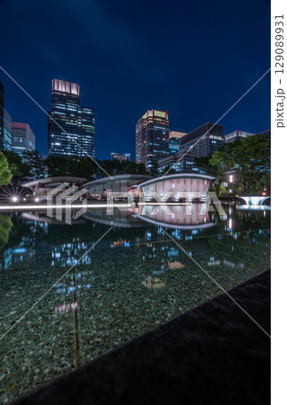 東京都和田倉親水公園の夜景 東京都和田倉親水公園の夜景 129089931