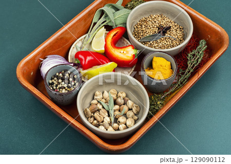 Spicy mixture of spices. 129090112