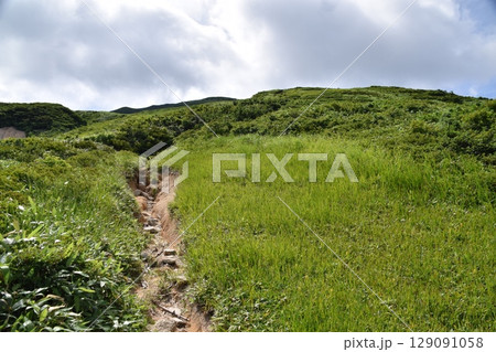 朝日連峰以東岳 129091058