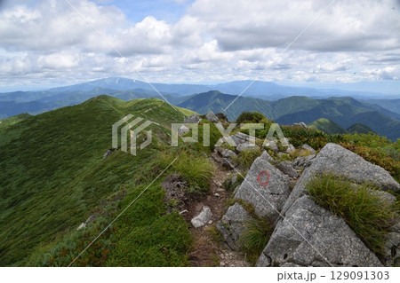 朝日連峰以東岳 129091303