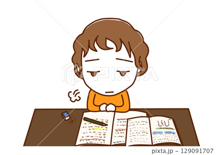 （上半身正面）勉強のやる気がなくなってため息をつきぼんやりする白人少年 129091707
