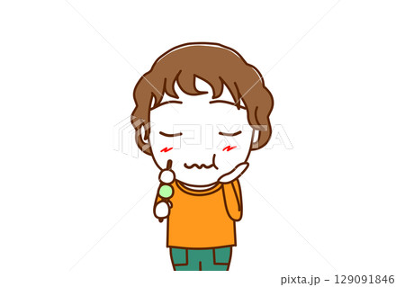（上半身正面）三色団子を美味しく堪能し味わう白人少年 129091846