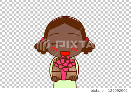 （上半身正面）お祝いの花束を笑顔で渡そうとするアフリカ系少女 129092002