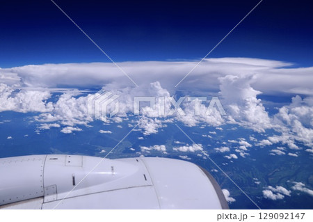 飛行機から見た雲 飛行機から見た雲 129092147