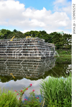 《愛知県》名古屋城　搦手馬出石垣の修復工事 129092252