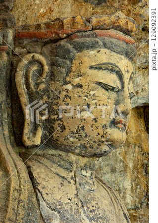 臼杵石仏の大日如来像 129092391