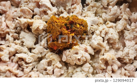 Preparing Thai, Food Minced Chicken and Curry Paste Preparing Thai, Food Minced Chicken and Curry Paste 129094017
