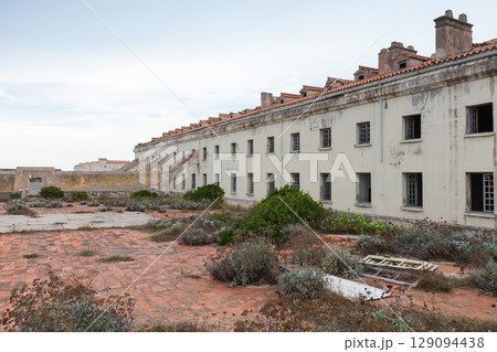 Abandoned Building With Overgrown Vegetation. Bonifacio, Corsica 129094438