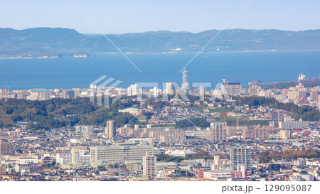 大分市街地と別府湾、国東半島の眺望 129095087