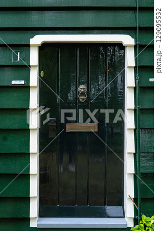 old typical vintage wooden door 129095532