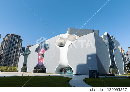 台湾台中市国家歌劇院 メトロポリタンオペラハウス Opera house in Taichung 129095857