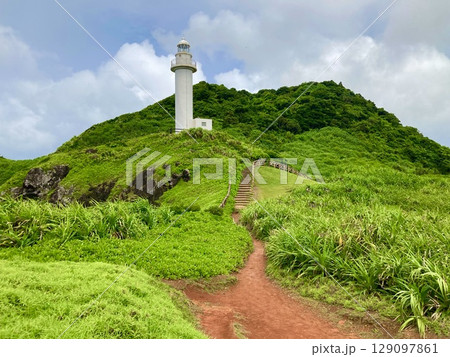 石垣島 御神崎灯台の風景 石垣島 御神崎灯台の風景 129097861