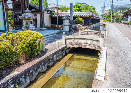 智積養水 西勝寺門前（三重県四日市市 智積町） 129099411