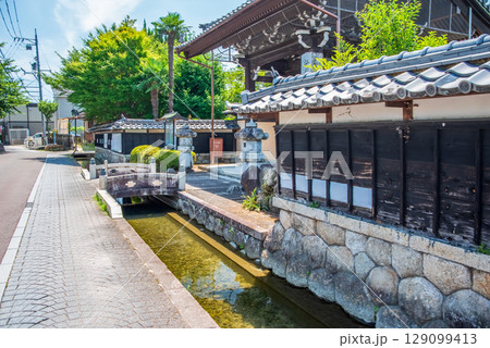智積養水 西勝寺門前（三重県四日市市 智積町） 129099413