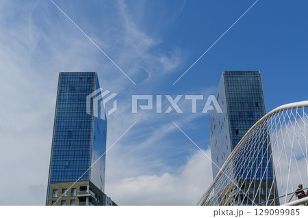 bilbao city in spain 129099985