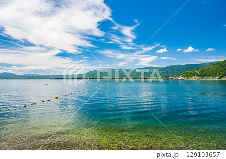 琵琶湖風景　滋賀県高島市海津大崎からの眺め 129103657