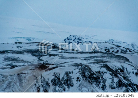 Scenery along the Icelandic South Coast 129105049