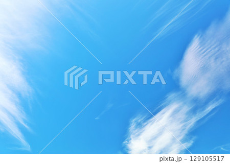 夏の青空と雲 夏の青空と雲 129105517