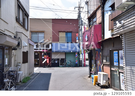 杉並区・和泉明店街沖縄タウンの風景 129105593