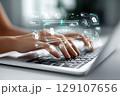 ソフトウェア開発の未来、ホログラムUIを操作するエンジニアの手元2 129107656