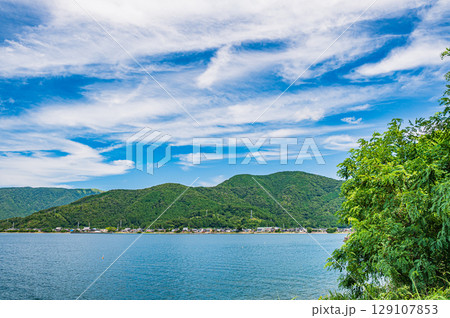 琵琶湖風景　滋賀県高島市海津大崎からの眺め 129107853