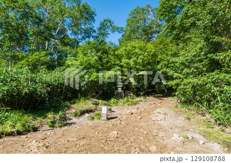 夏の妙高山登山(燕登山道:天狗堂) 夏の妙高山登山(燕登山道:天狗堂) 129108788
